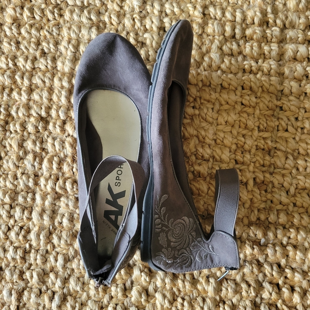 AK Sport flats